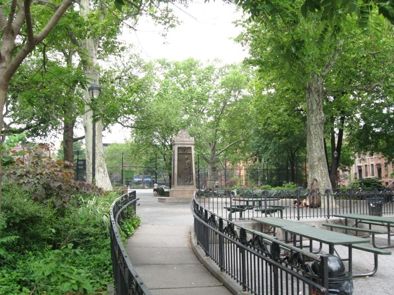 Carroll Gardens A Tree Lined Oasis The New York Cooperator
