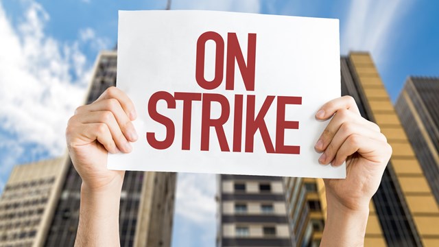 Condo Workers Strike at 75 Wall Street